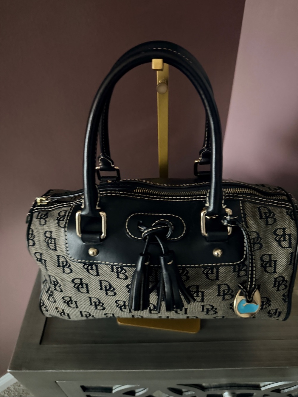 Dooney & Bourke satchel - Picture 4 of 6